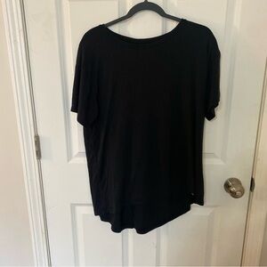 American Eagle. Short Sleeve Top. Size M.